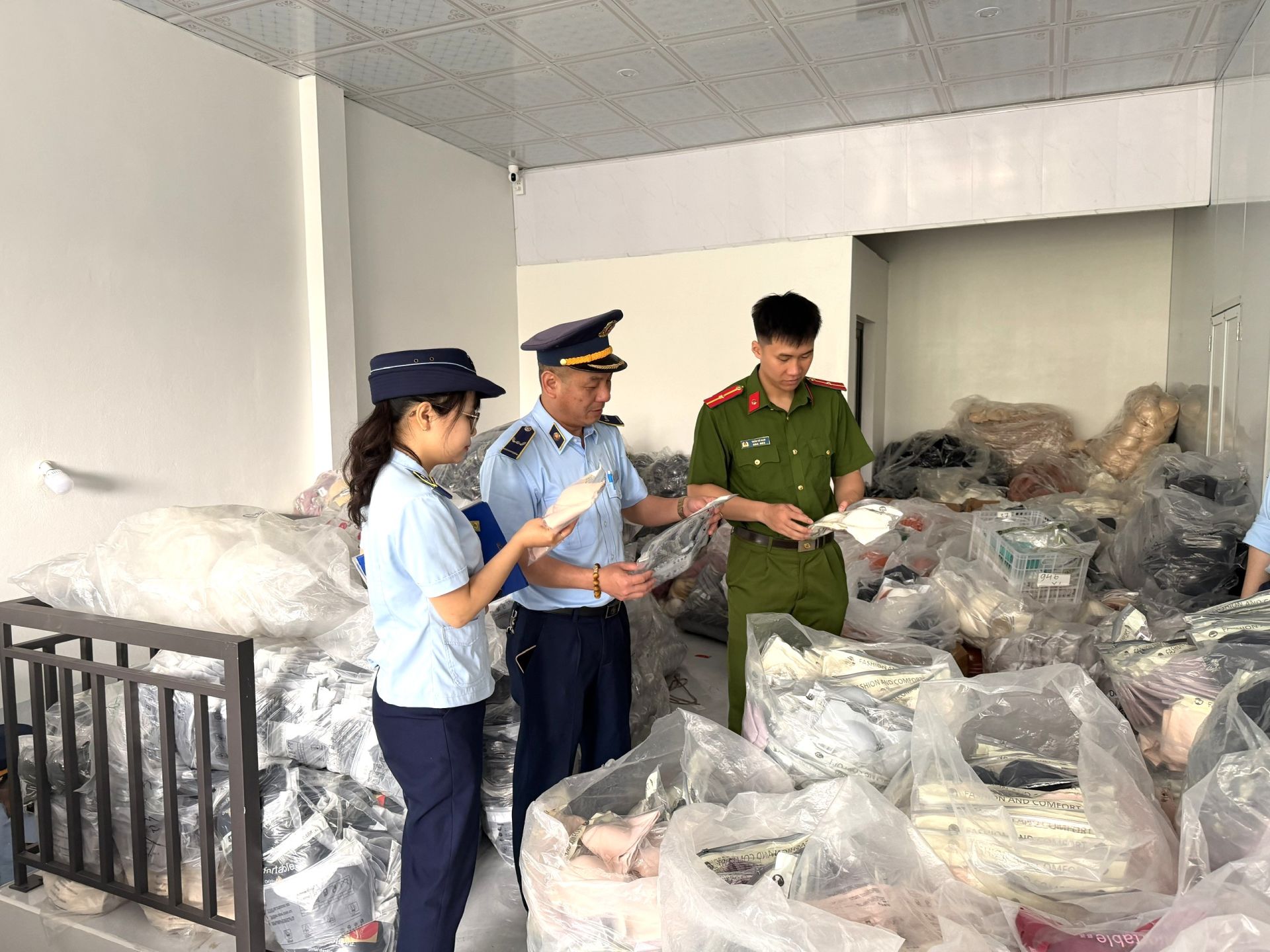 Lạng Sơn: Tăng cường đấu tranh chống buôn lậu, gian lận thương mại