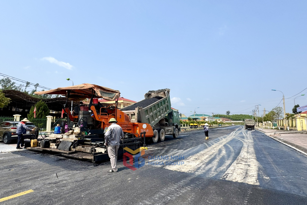 Nh&agrave; thầu thi c&ocirc;ng x&acirc;y dựng chỉnh trang hạ tầng khu t&aacute;i định cư Đo&agrave;n Kết (đặc khu V&acirc;n Đồn)