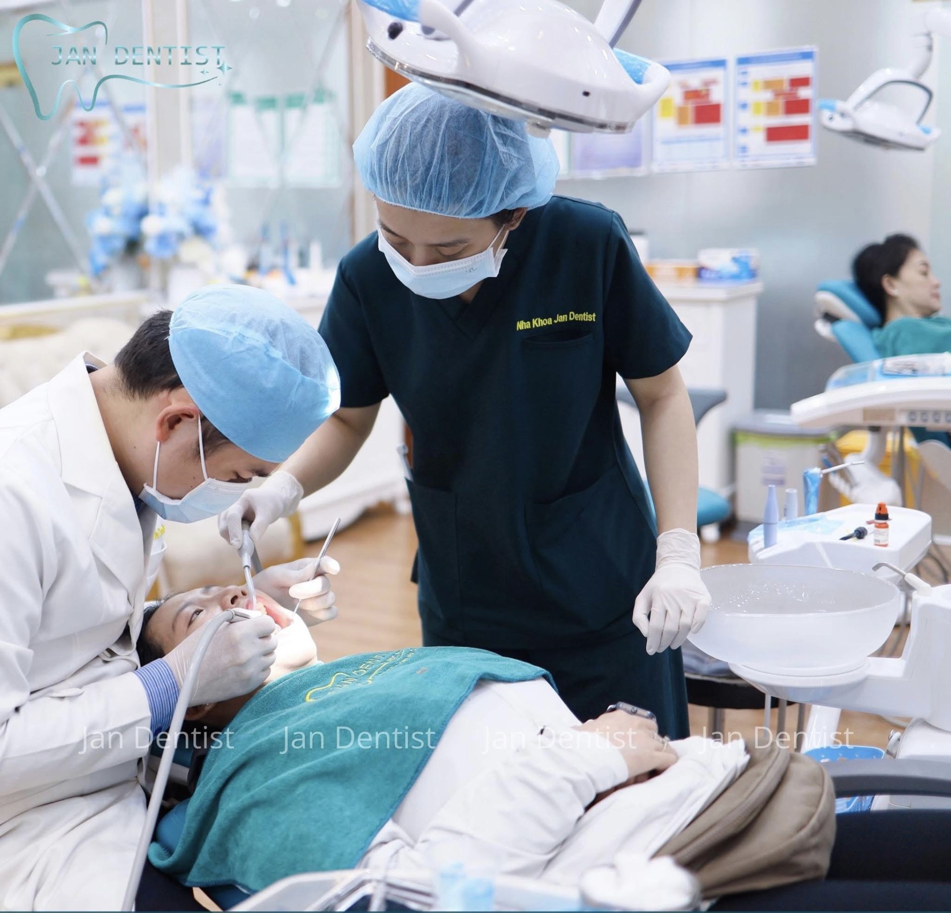 Xử phạt C&ocirc;ng ty TNHH Nha khoa Jan Dentist do c&oacute; h&agrave;nh vi thu&ecirc;, mượn chứng chỉ h&agrave;nh nghề kh&aacute;m bệnh, chữa bệnh để h&agrave;nh nghề.