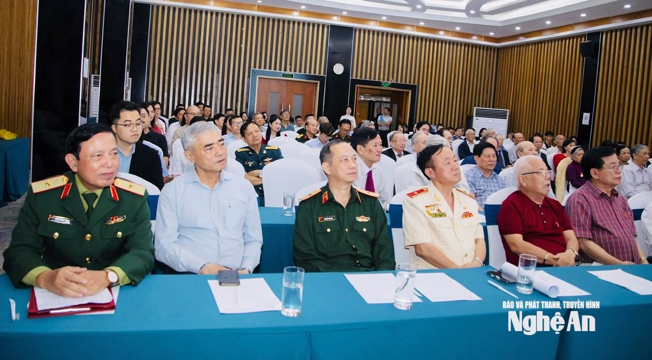 C&aacute;c đại biểu tham dự gặp mặt Thầy thuốc người Nghệ An tại H&agrave; Nội. Ảnh: Đ&igrave;nh Th&aacute;i