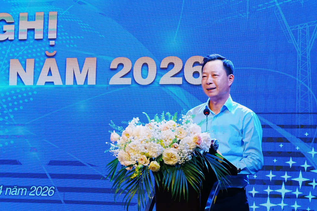 &Ocirc;ng L&ecirc; Văn &Aacute;nh, Ph&oacute; Chủ tịch UBND tỉnh Quảng Ninh, ph&aacute;t biểu tại hội nghị