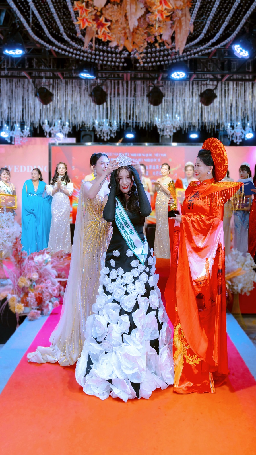 Người đẹp Moona Thanh H&agrave; xuất sắc ghi dấu ấn khi đạt danh hiệu &Aacute; hậu 2