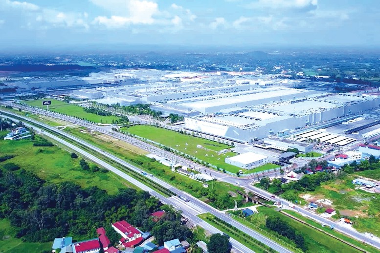 Doanh nghiệp cũng có thể đồng hành với Chính phủ trong khâu thử nghiệm chính sách và kiến tạo không gian phát triển mới. Doanh nghiệp cũng có thể đồng hành với Chính phủ trong khâu thử nghiệm chính sách và kiến tạo không gian phát triển mới.