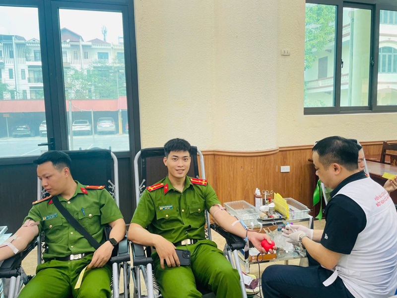 Công an tỉnh Hưng Yên tổ chức Ngày hội hiến máu tình nguyện