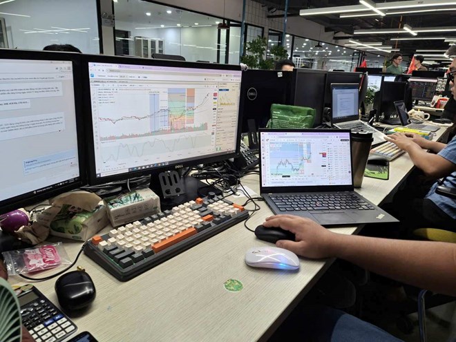 Nhận định thị trường 9/4: VN-Index được dự báo hướng lên vùng 1.850 điểm