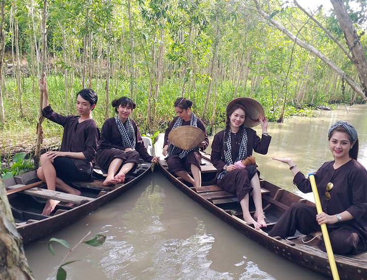 Về Cần Thơ, đến Lung Tràm tham quan trải nghiệm miệt vườn sông nước