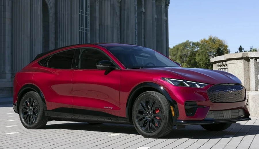 Ford Mustang Mach-E giảm tới 900 triệu đồng Ford Mustang Mach-E giảm tới 900 triệu đồng