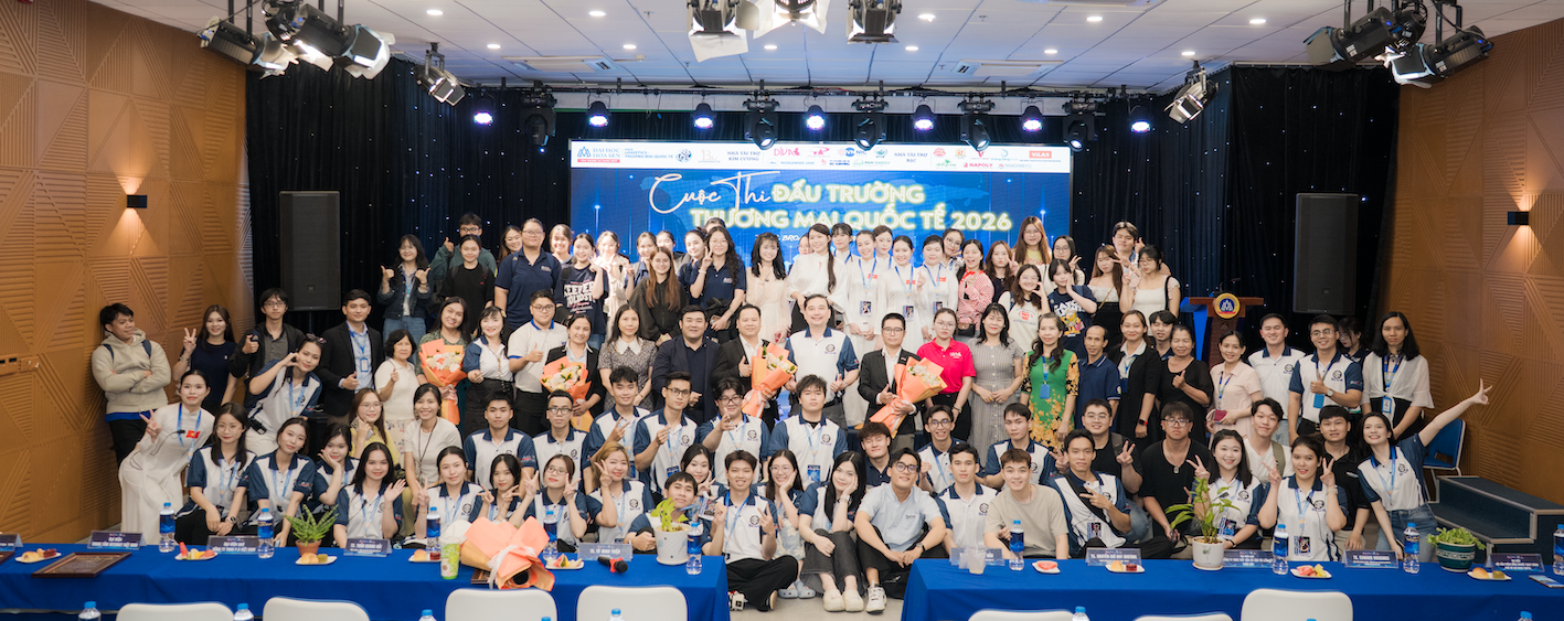 Cuộc thi IBA 2026 quy tụ hơn 300 sinh vi&ecirc;n tại TP.HCM tham gia v&agrave; sự đồng h&agrave;nh của gần 20 doanh nghiệp.