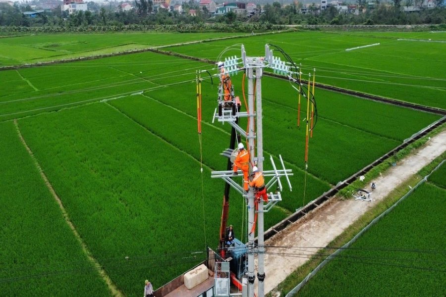 Lưới điện H&agrave; Tĩnh ng&agrave;y c&agrave;ng được hiện đại h&oacute;a, đ&aacute;p ứng nhu cầu ph&aacute;t triển kinh tế - x&atilde; hội tr&ecirc;n địa b&agrave;n