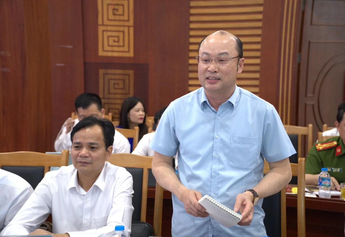 Phó Chủ tịch UBND tỉnh Thanh Hóa Cao Văn Cường phát biểu tại buổi làm việc. Phó Chủ tịch UBND tỉnh Thanh Hóa Cao Văn Cường phát biểu tại buổi làm việc.