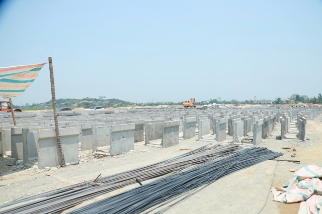 X&atilde; Lam Th&agrave;nh đ&atilde; khởi c&ocirc;ng to&agrave;n bộ 05 khu t&aacute;i định cư với tổng mức đầu tư khoảng 168,1 tỷ đồng v&agrave; đang tiến h&agrave;nh san nền.