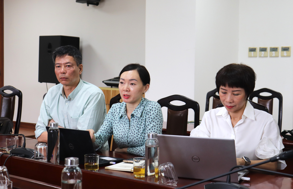 Lãnh đạo Sở Văn hóa, Thể thao và Du lịch trao Quảng Ninh đổi về định hướng phát triển thị trường khách du lịch Nga của tỉnh Lãnh đạo Sở Văn hóa, Thể thao và Du lịch trao Quảng Ninh đổi về định hướng phát triển thị trường khách du lịch Nga của tỉnh