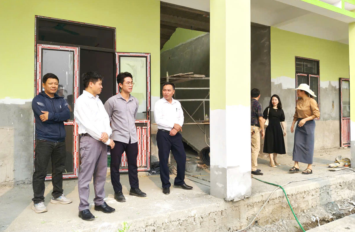 Xã Tiên Lãng giám sát tiến độ thi công xây dựng các công trình dân dụng