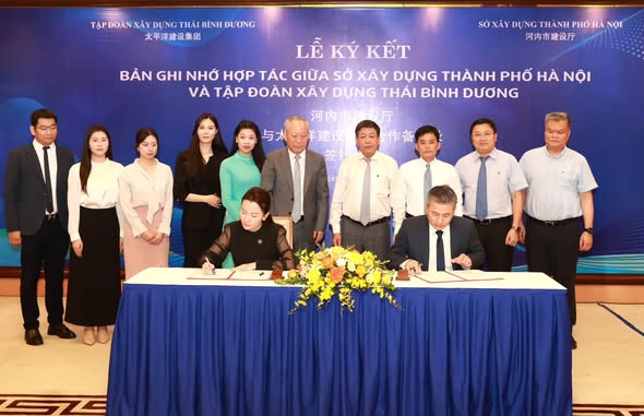 Lễ ký kết Biên bản ghi nhớ hợp tác phát triển hạ tầng giữa Sở Xây dựng Hà Nội và Tập đoàn Xây dựng Thái Bình Dương (Trung Quốc) tại trụ sở UBND thành phố Hà Nội. Lễ ký kết Biên bản ghi nhớ hợp tác phát triển hạ tầng giữa Sở Xây dựng Hà Nội và Tập đoàn Xây dựng Thái Bình Dương (Trung Quốc) tại trụ sở UBND thành phố Hà Nội.