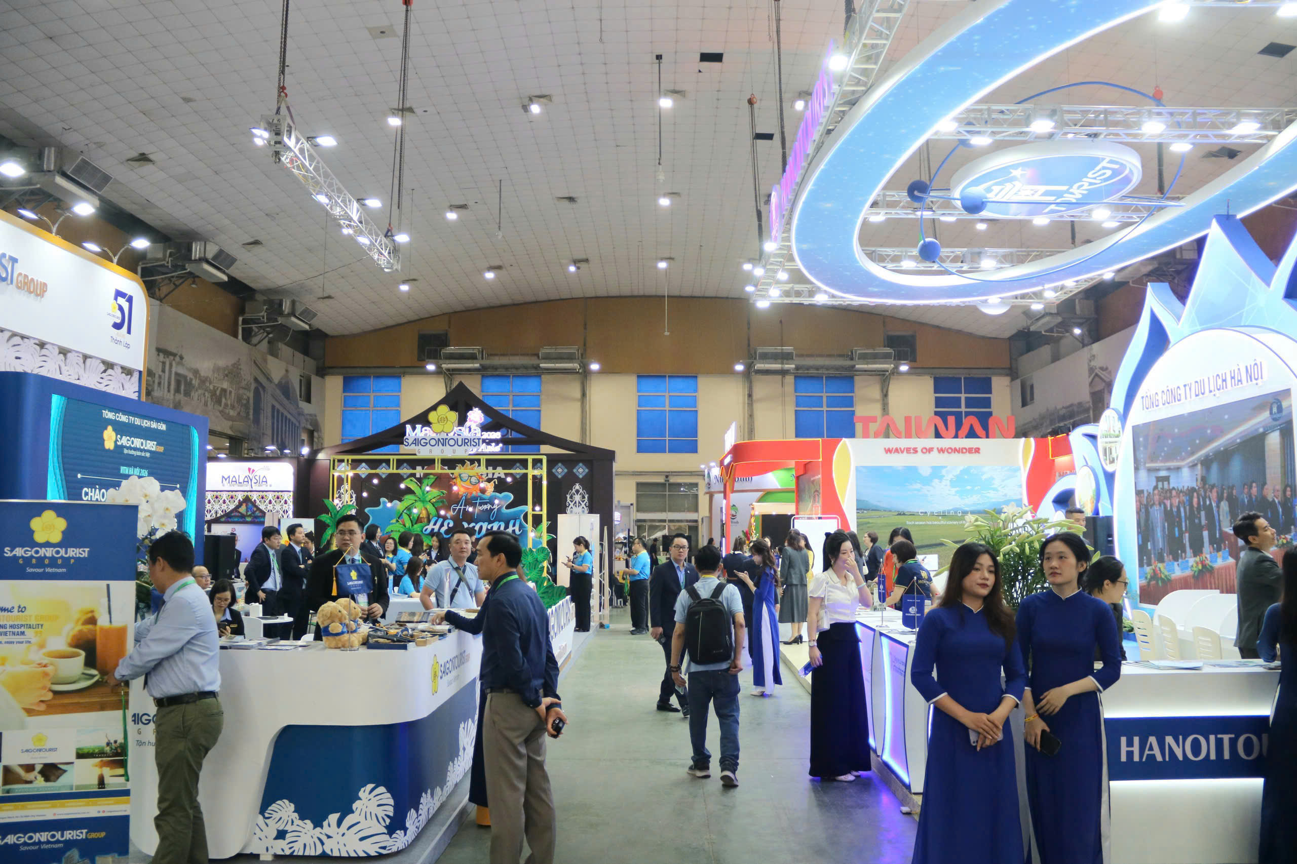 Quang cảnh Hội chợ.