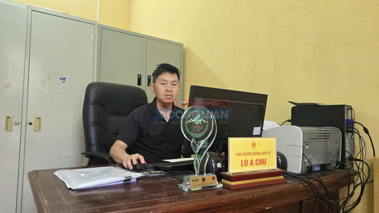 &Ocirc;ng L&ugrave; A Chu &ndash; Ph&oacute; Trưởng ph&ograve;ng Kinh tế x&atilde; P&uacute;ng Lu&ocirc;ng: Việc x&acirc;y dựng thương hiệu cho sản phẩm địa phương vẫn gặp nhiều kh&oacute; khăn, cần sự hỗ trợ đồng bộ về x&uacute;c tiến thương mại v&agrave; chuyển đổi số.