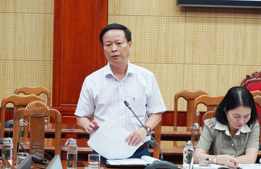 Đại diện l&atilde;nh đạo Sở X&acirc;y dựng ph&aacute;t biểu tại buổi họp