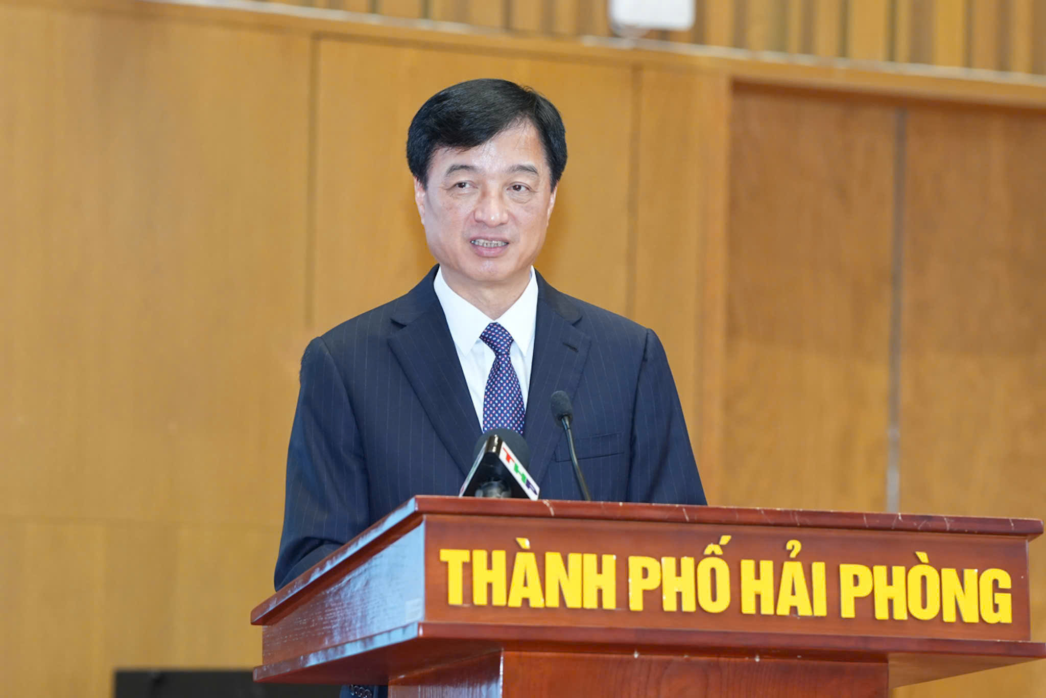 Đồng ch&iacute; Nguyễn Duy Ngọc, Ủy vi&ecirc;n Bộ Ch&iacute;nh trị, B&iacute; thư Trung ương Đảng, Trưởng Ban Tổ chức Trung ương ph&aacute;t biểu tại Hội nghị.