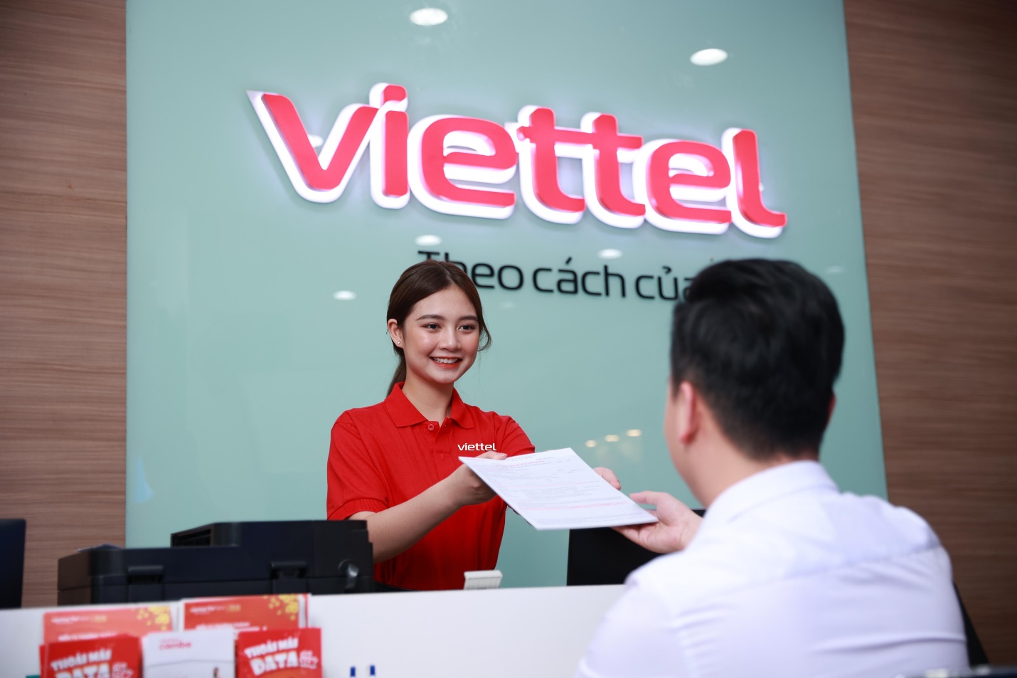 Viettel lựa chọn chiến lược kh&aacute;c biệt v&agrave; tư duy to&agrave;n cầu
