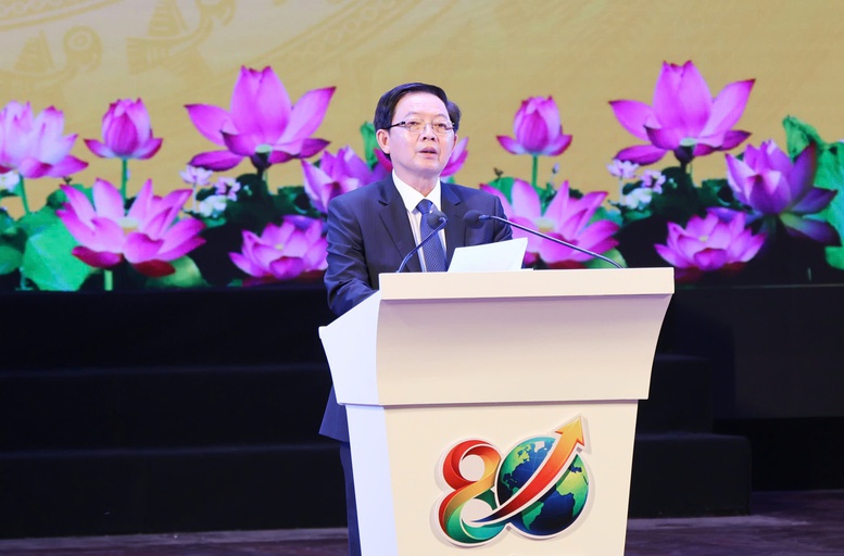 Ph&oacute; Thủ tướng Hồ Quốc Dũng ph&aacute;t biểu tại chương tr&igrave;nh - Ảnh: VGP/Gia Huy