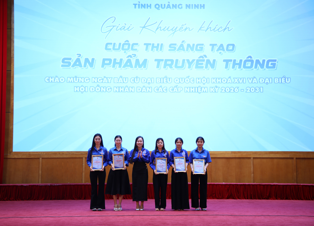 Trao giải cuộc thi s&aacute;ng tạo sản phẩm truyền th&ocirc;ng ch&agrave;o mừng ng&agrave;y bầu cử ĐBQH kh&oacute;a XVI v&agrave; đại biểu HĐND c&aacute;c cấp nhiệm kỳ 2026-2031