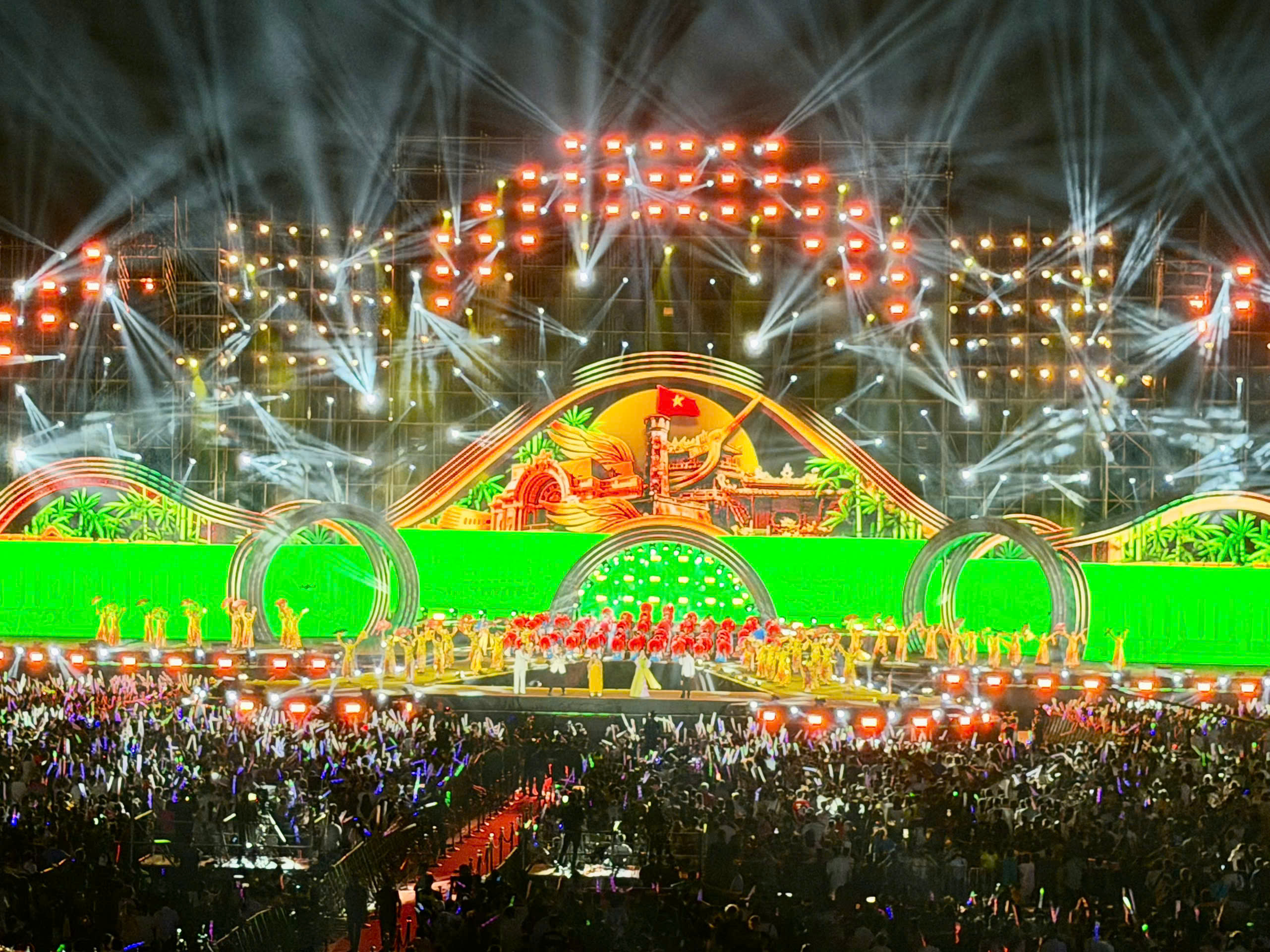 Chương tr&igrave;nh nghệ thuật 