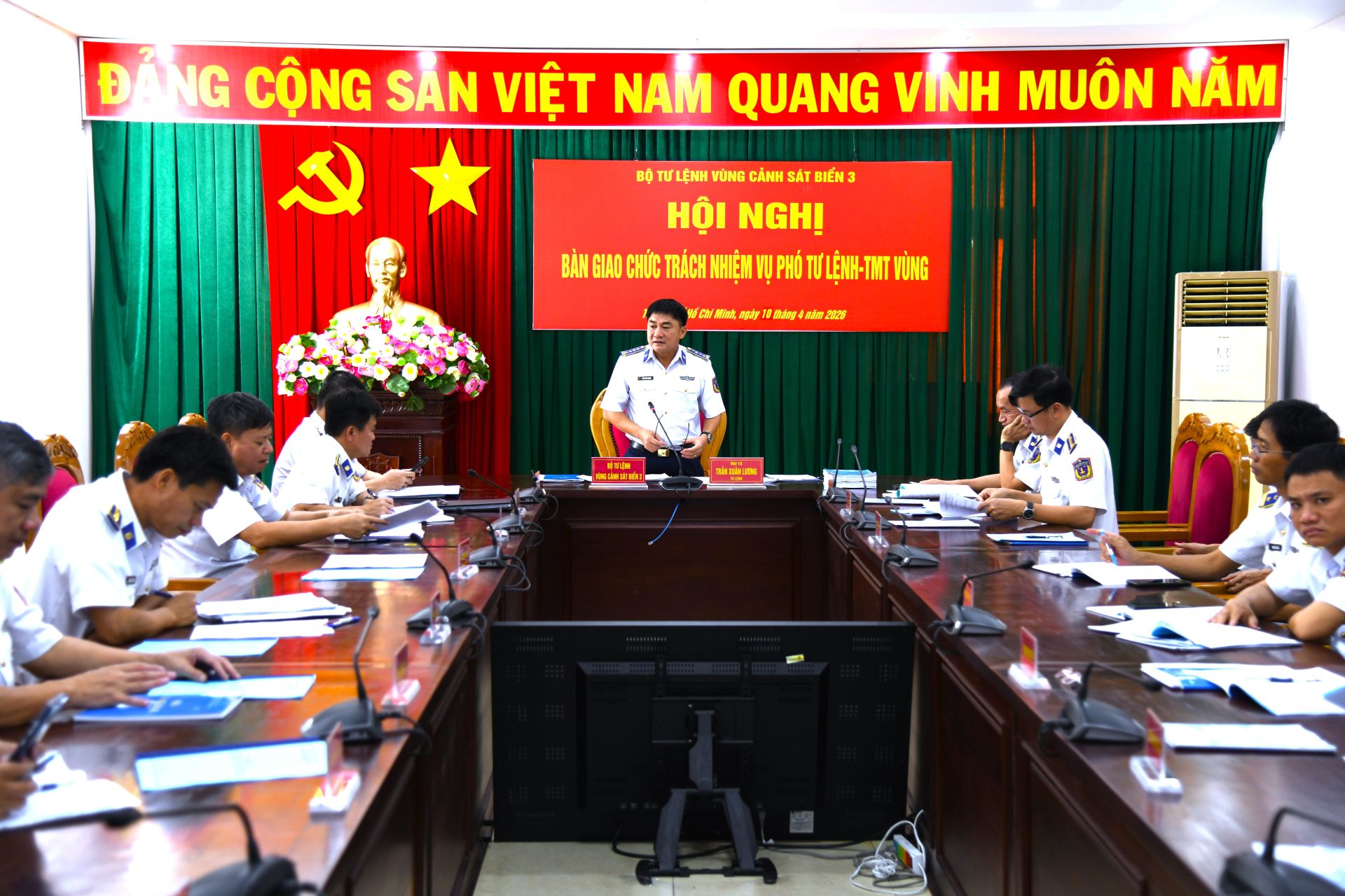 Đại t&aacute; Trần Xu&acirc;n Lương - Tư lệnh V&ugrave;ng - Chủ tr&igrave; Hội nghị