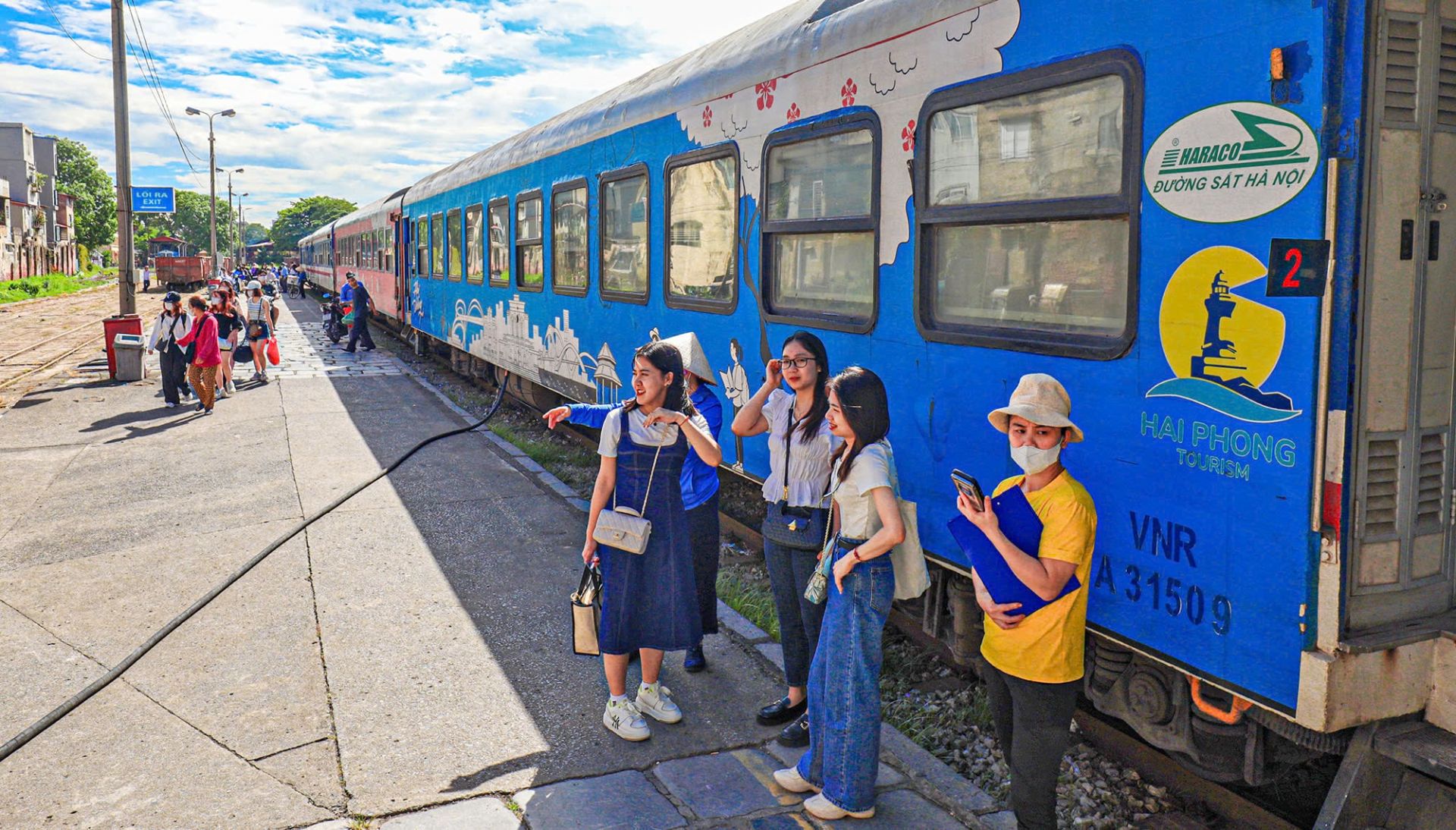 Ngành đường sắt mở bán vé tàu hè 2026, chạy thêm nhiều chuyến và giảm giá sâu