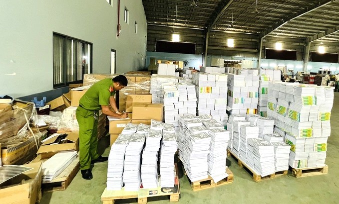 Siết chặt quản lý, đẩy lùi in lậu: Tăng cường phối hợp liên ngành, kiểm soát toàn diện