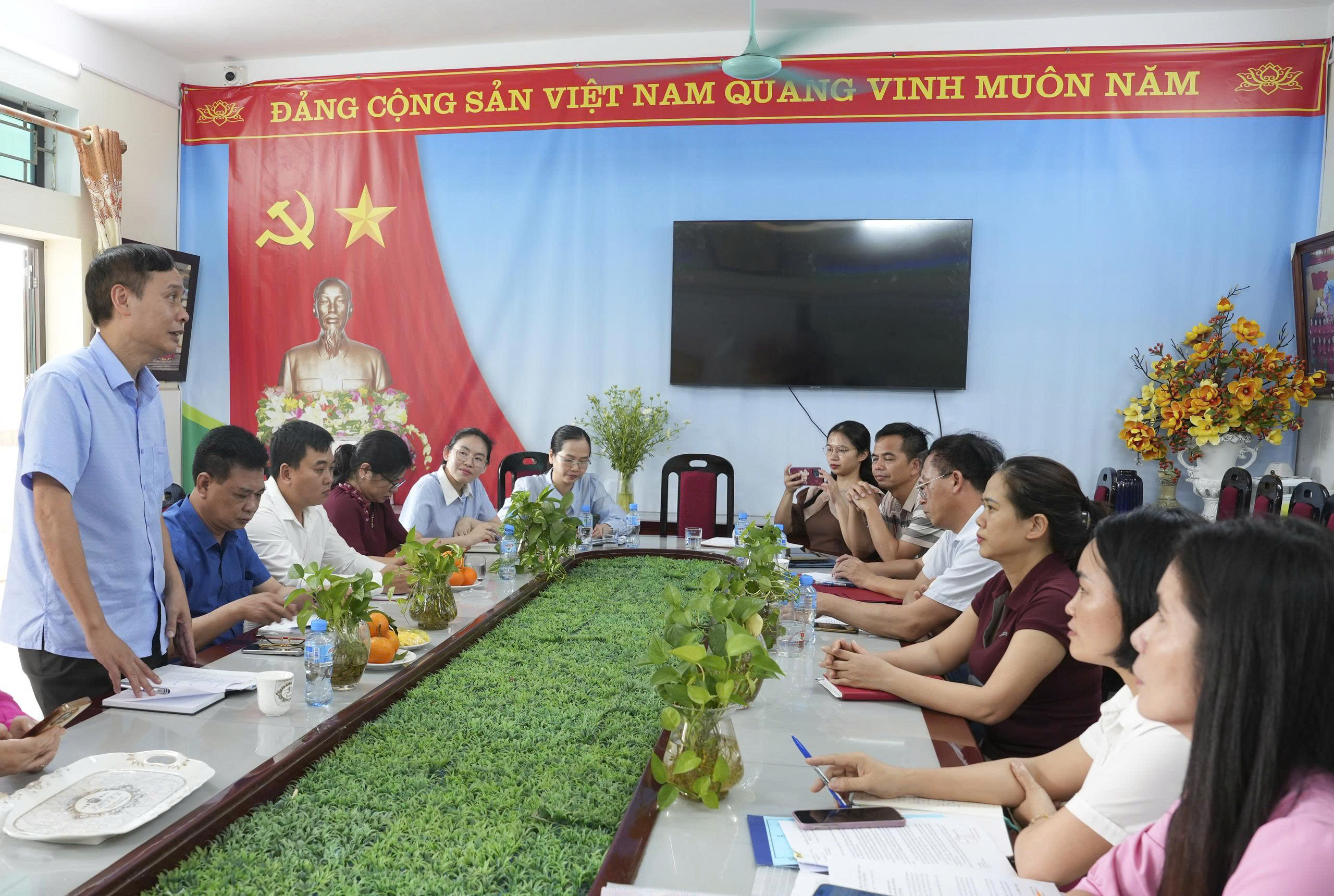 Ph&oacute; Gi&aacute;m đốc Trung t&acirc;m Kiểm so&aacute;t bệnh tật Nguyễn Văn Hinh ph&aacute;t biểu tại buổi gi&aacute;m s&aacute;t