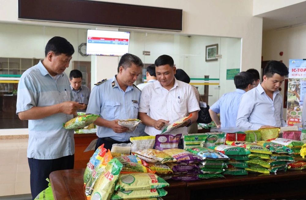 Lào Cai tăng cường quản lý hoạt động sản xuất, kinh doanh và sử dụng vật tư nông nghiệp