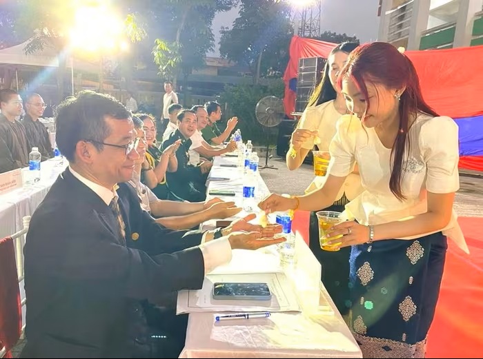 Ấm áp Tết Bunpimay 2026 tại Huế: Gắn kết lưu học sinh Lào, lan tỏa tình hữu nghị Việt - Lào