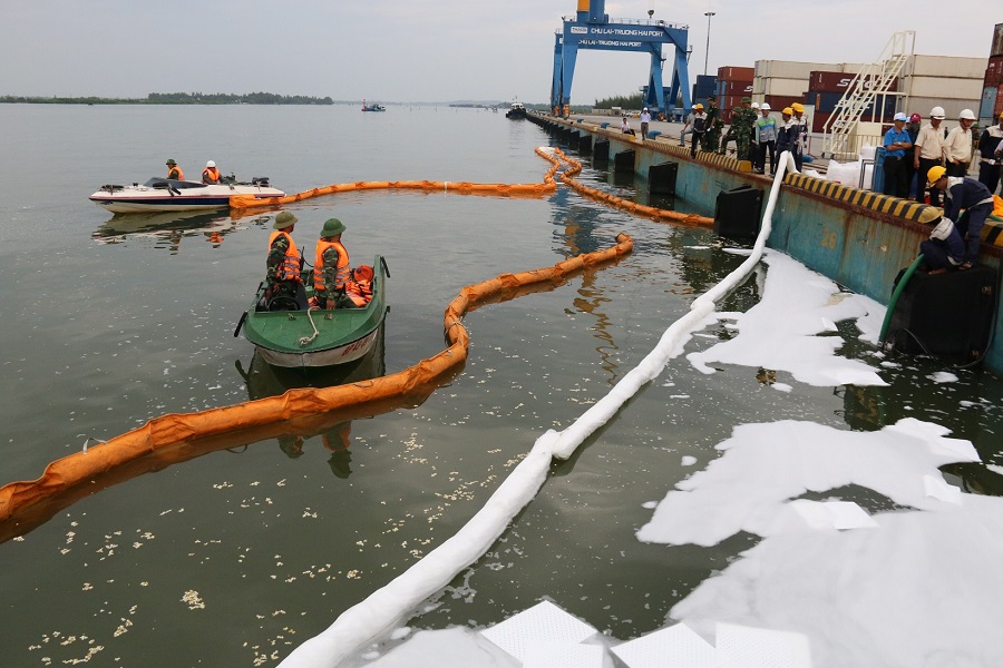 Đại biểu Quốc hội đề nghị công khai ngay lập tức các thông tin cấp bách về môi trường và dịch bệnh