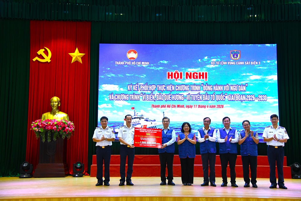 Ủy ban MTTQ Việt Nam TP. Hồ Chí Minh ký kết chương trình phối hợp với Vùng Cảnh sát biển 3