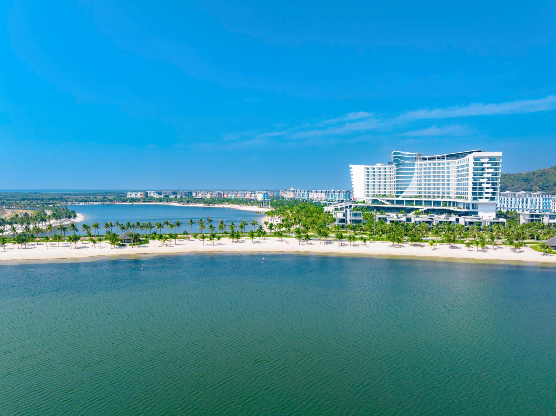 Kh&aacute;ch sạn 5 sao Dream Dragon Resort