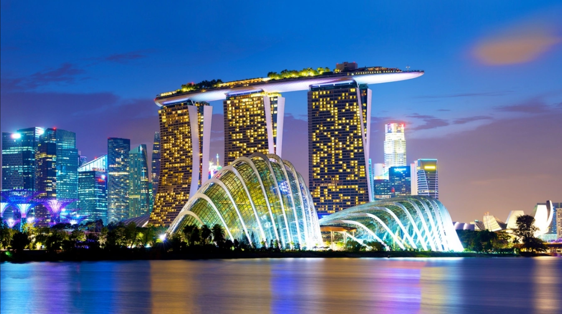Marina Bay Sands (Singapore) &ndash; một trong những trung t&acirc;m kinh tế đ&ecirc;m đẳng cấp nhất ch&acirc;u &Aacute;. Ảnh:&nbsp;iStock