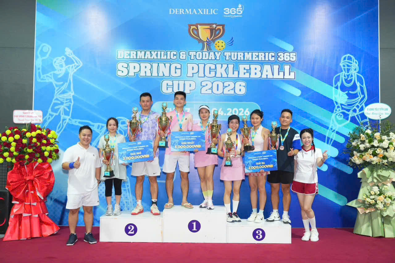 C&aacute;c cặp đ&ocirc;i xuất sắc nhận giải tại Spring Pickleball Cup 2026 sau những trận đấu s&ocirc;i nổi v&agrave; kịch t&iacute;nh