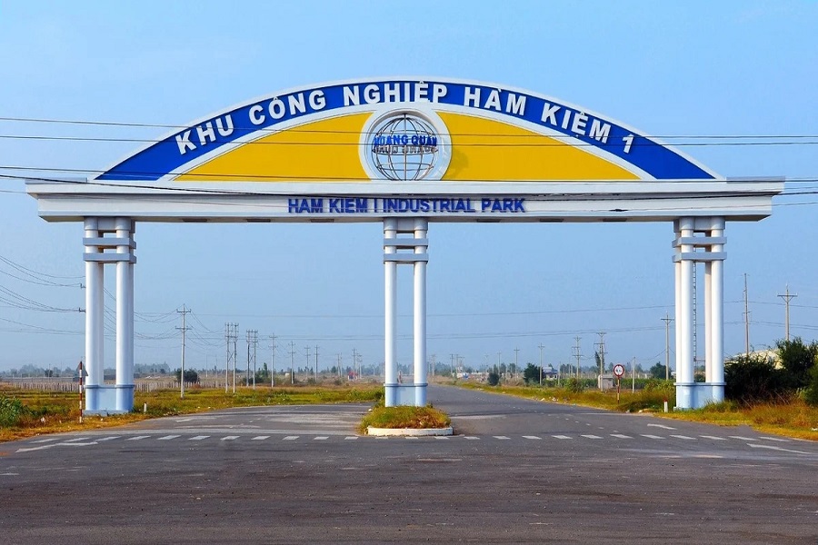 Khu c&ocirc;ng nghiệp H&agrave;m Kiệm 1 (H&agrave;m Thuận Nam) với hạ tầng giao th&ocirc;ng kết nối đ&atilde; được đầu tư