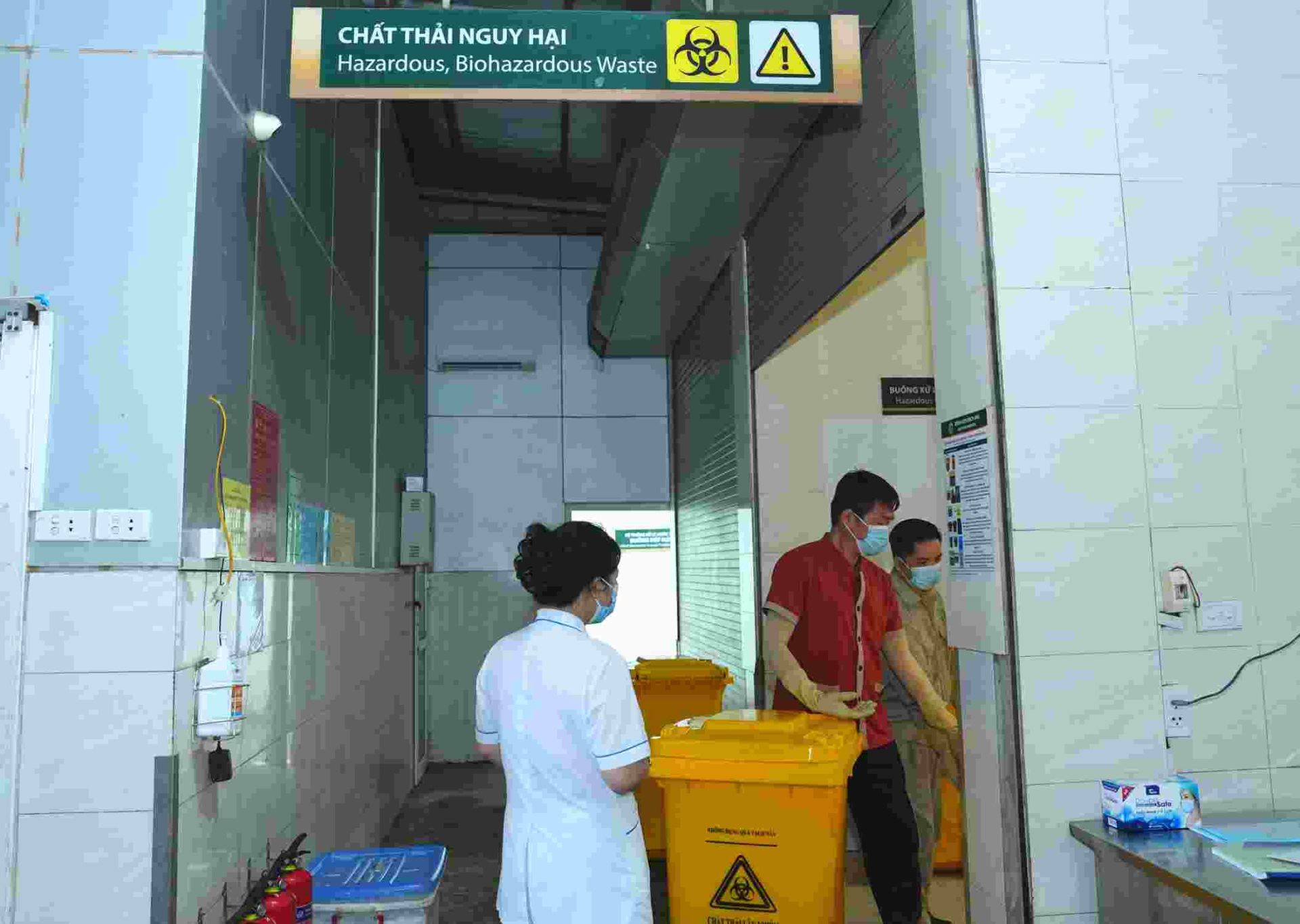 Siết quản lý chất thải y tế: Lộ rõ nhiều bất cập, yêu cầu xử lý dứt điểm