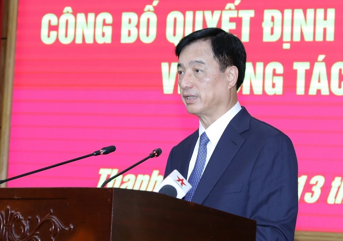 Đồng chí Nguyễn Duy Ngọc, Ủy viên Bộ Chính trị, Bí thư Trung ương Đảng, Trưởng ban Tổ chức Trung ương phát biểu tại hội nghị. Đồng chí Nguyễn Duy Ngọc, Ủy viên Bộ Chính trị, Bí thư Trung ương Đảng, Trưởng ban Tổ chức Trung ương phát biểu tại hội nghị.