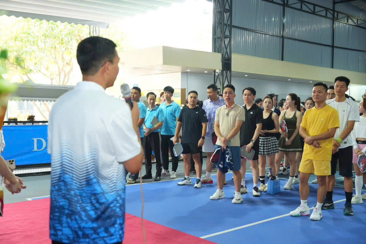 Từ cạnh tranh đến kết nối: Xu hướng mới trong cộng đồng doanh nghiệp