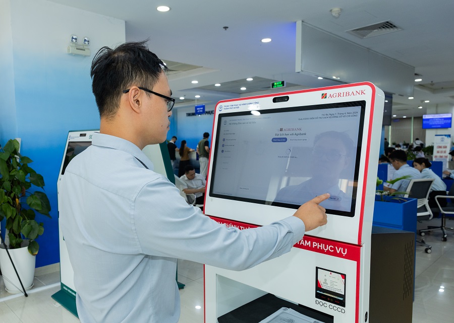 Agribank lan tỏa giá trị số từ mô hình Kiosk thông minh phục vụ hành chính công