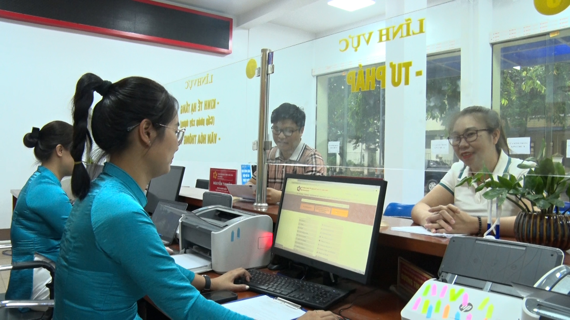 Thái Nguyên: Tiếp nhận trên 500 hồ sơ theo cơ chế “Luồng xanh”