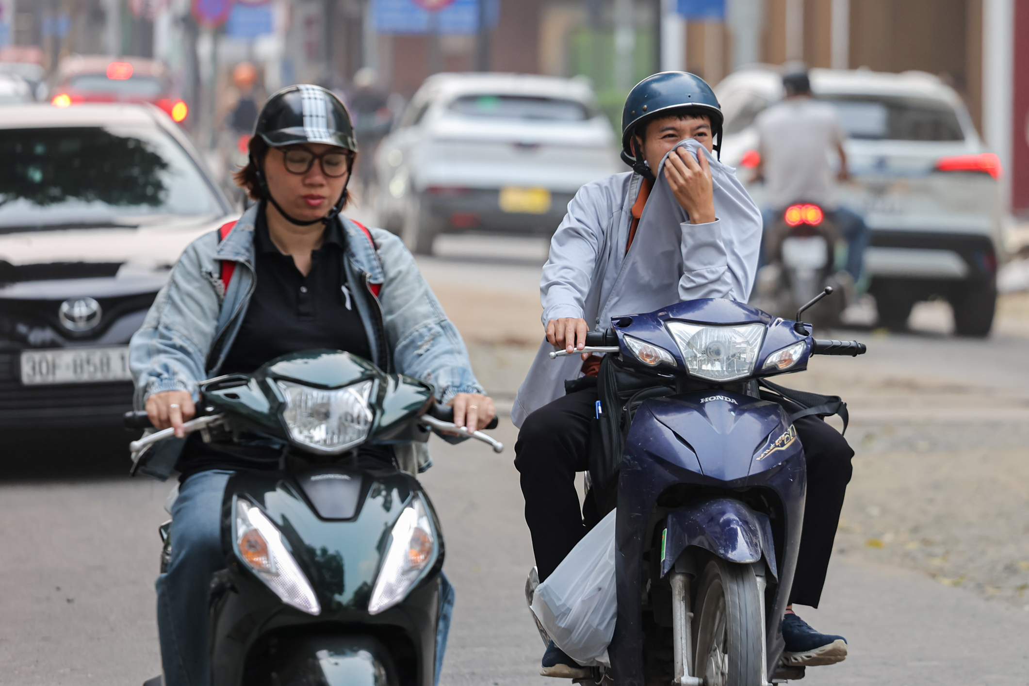 Thời tiết ngày 16/4: Hà Nội tăng nhiệt lên 33 độ C, Miền Trung nắng nóng gay gắt