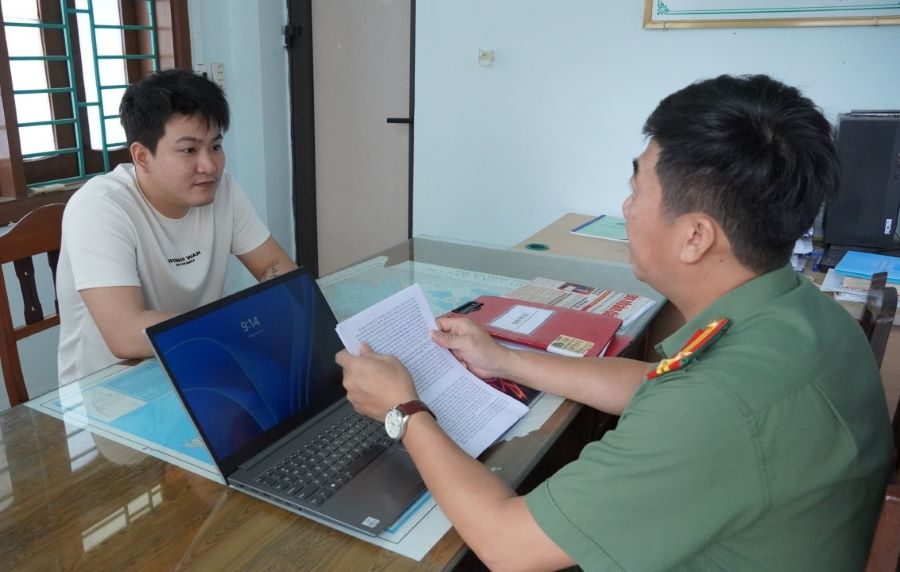 Triệt phá đường dây “hack” sim, kiểm soát tài khoản ngân hàng chiếm đoạt 23 tỷ đồng