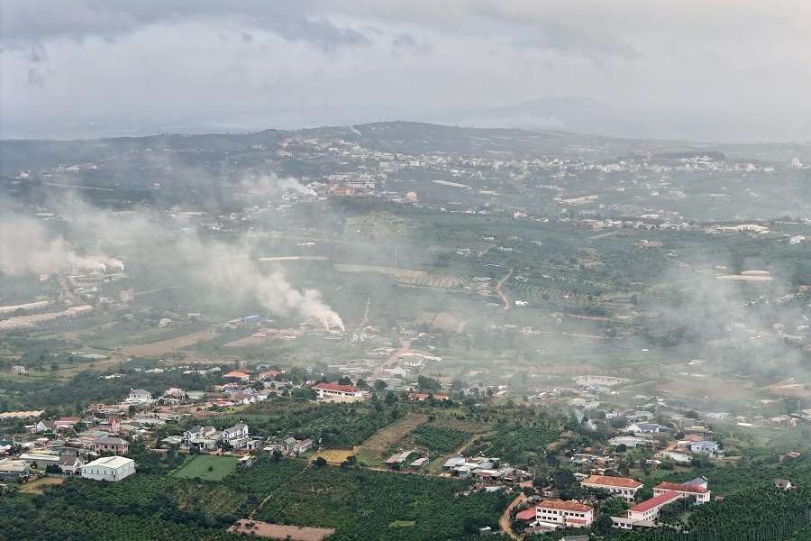 UBND tỉnh Lâm Đồng đang quan tâm chỉ đạo gỡ vướng cho hơn 10.000 ha đất có nguồn gốc nông, lâm trường tại khu vực Lâm Hà UBND tỉnh Lâm Đồng đang quan tâm chỉ đạo gỡ vướng cho hơn 10.000 ha đất có nguồn gốc nông, lâm trường tại khu vực Lâm Hà