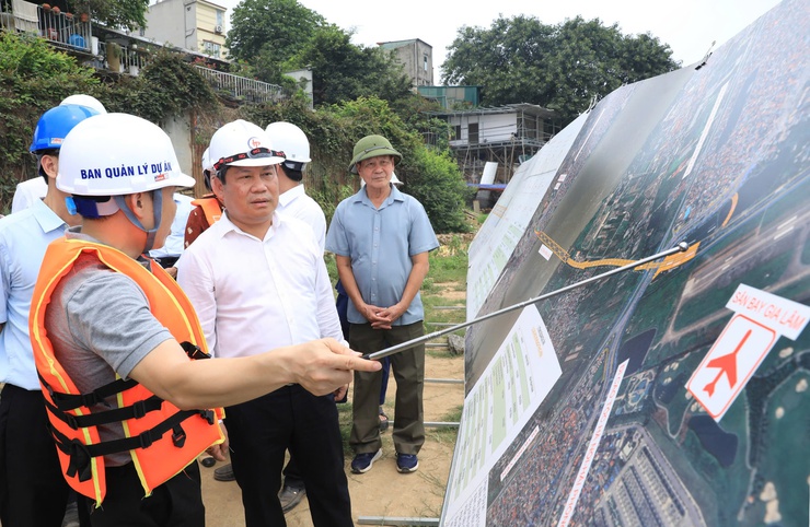 Hà Nội: Chủ tịch Vũ Đại Thắng thúc tiến độ cầu Tứ Liên, Trần Hưng Đạo