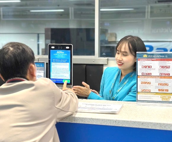 Giá vé máy bay dịp lễ 30/4 tăng cao, khách sạn Đà Nẵng đa phần kín phòng