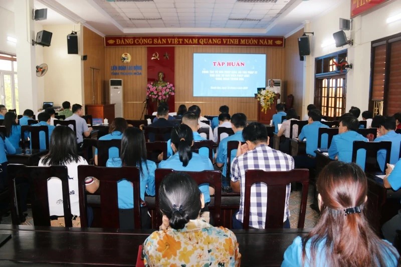 Thanh Hóa: Tập huấn công tác tư vấn pháp luật, hỗ trợ pháp lý cho các tư vấn viên pháp luật công đoàn
