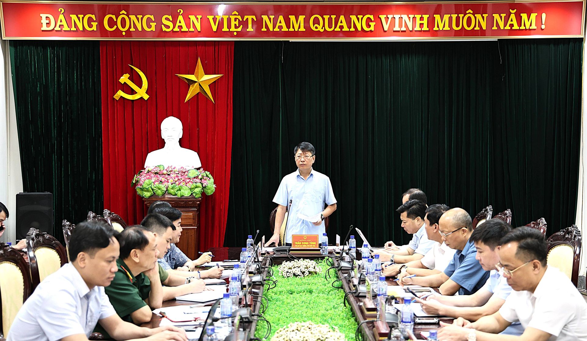 Ninh Bình: Rà soát tiến độ triển khai các hoạt động tại Lễ hội Hoa Lư năm 2026   